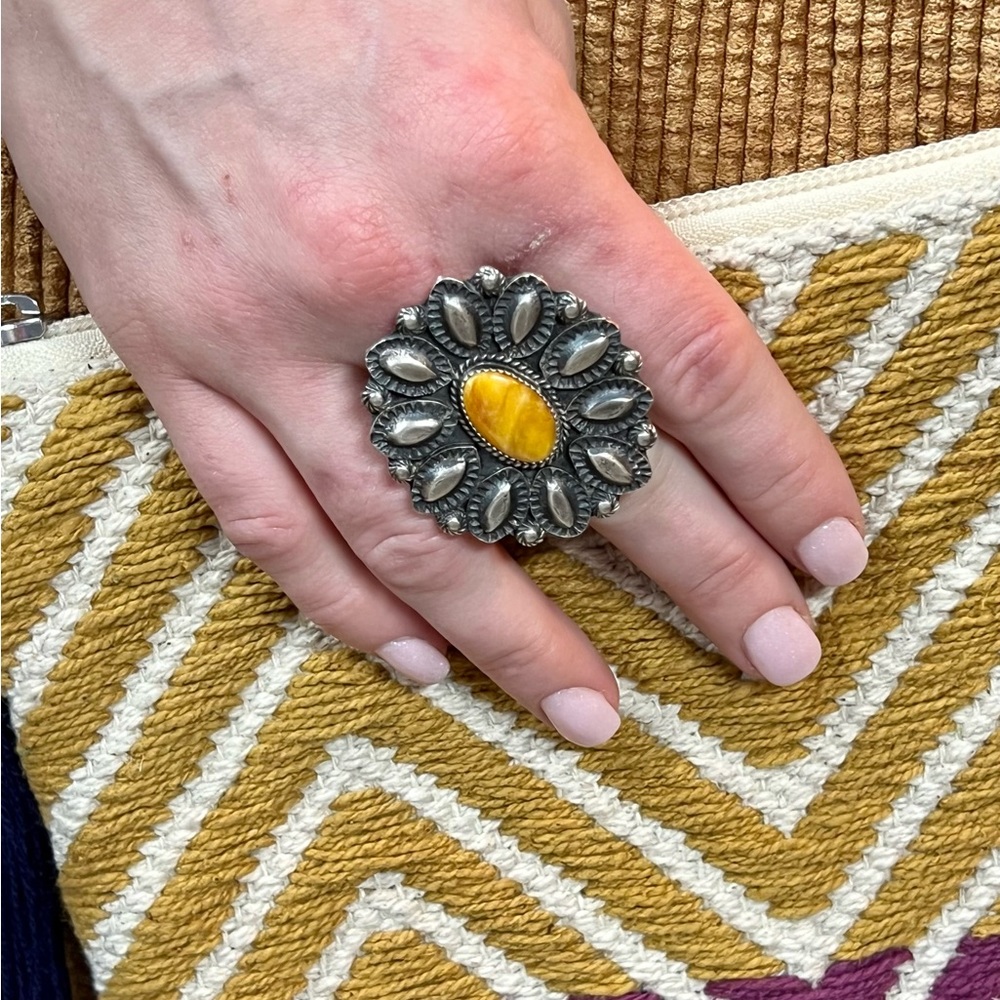 Sterling Silver Oyster Spiny Ring